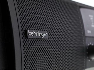 Behringer NX3000D Amplificador