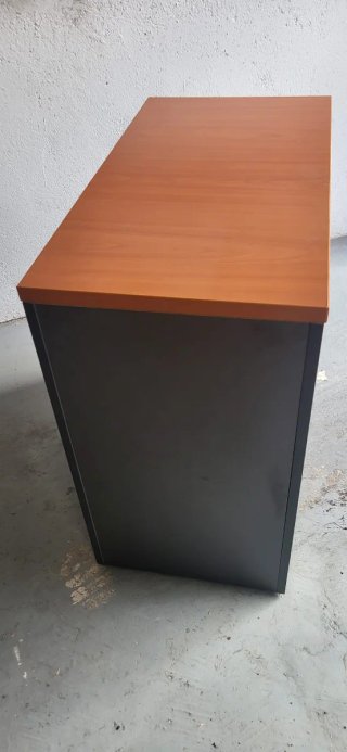 Cajonera de oficina profesional madera 3 cajones.