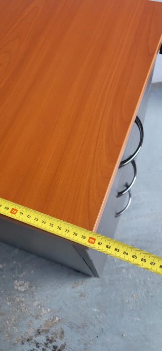 Cajonera de oficina profesional madera 3 cajones.