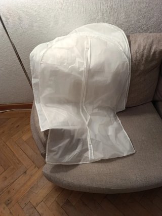 Regalo 4 Cubre trajes