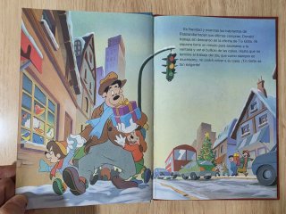 Clásico cuento Disney.La Navidad del tío Gilito.