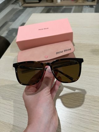 Gafas de sol Miu Miu Tortoise/Oro