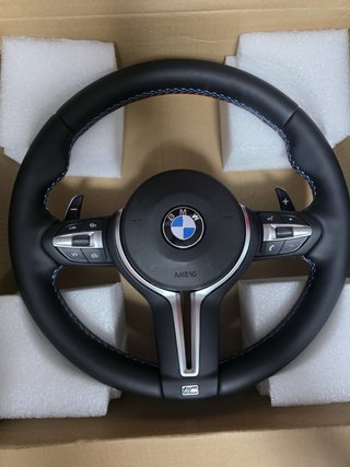 Volante BMW redondo