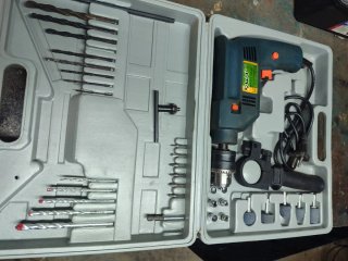 Taladro Percutor SWP con Accesorios