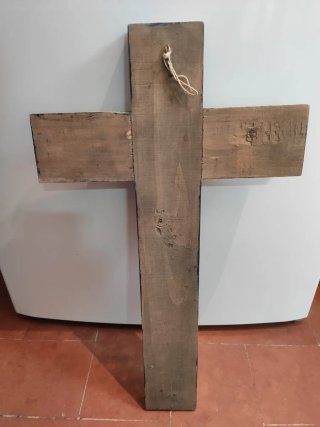 Cruz de Cristo de madera y metal