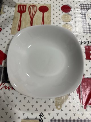 Vajilla 18 piezas: 6 planos, 6 hondos, 6 postre