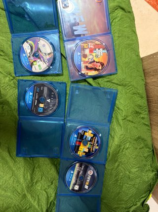 Lote 5 Juegos PS4: PES2020, GTA V, Destiny, Minecr