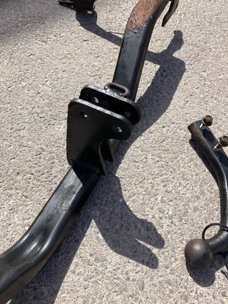 Barra de remolque con soporte metálico Citroen C4