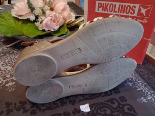 Sandalias Pikolinos Talla 38 Oro y Blanco