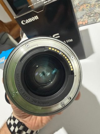 Canon RF 85mm f2 IS Macro