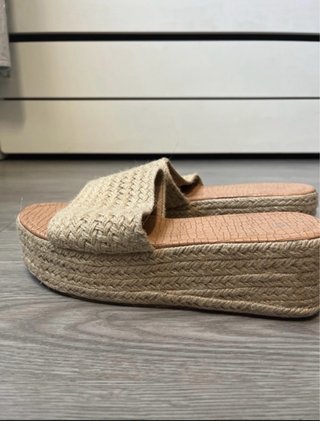 Sandalias altas beige talla 39