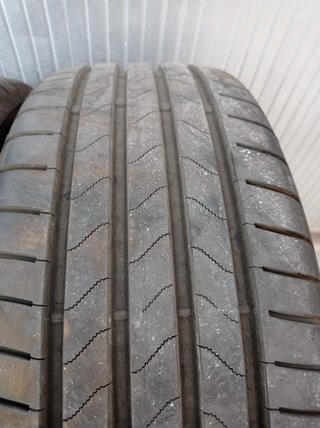 Neumático 205/60 R16 Bridgestone