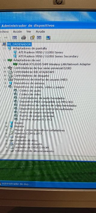 PC Retro AMD Duron 1300 con Windows XP Pro - 185