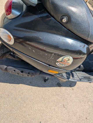 Vespa ET2 Negra