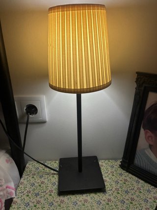 2 Lámparas de Mesa Beige y Negra