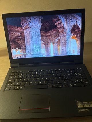 Ordenador portátil Lenovo negro