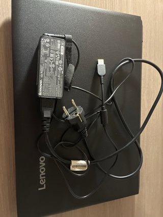 Ordenador portátil Lenovo negro