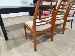 Mesa de comedor negra extensible