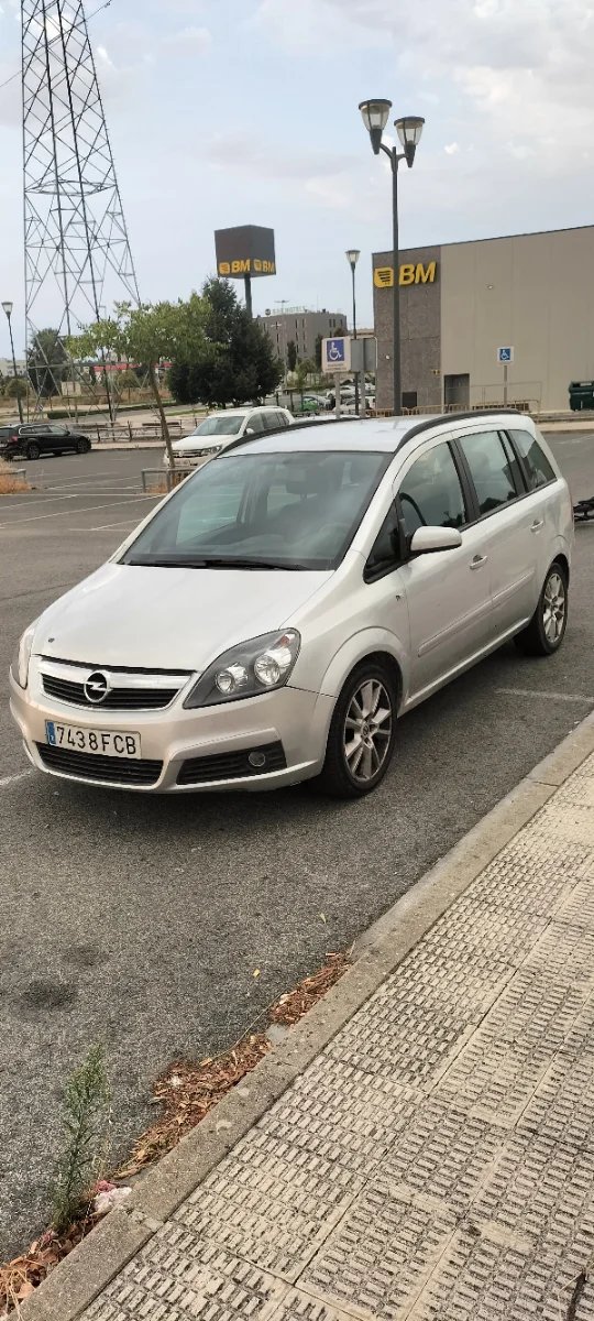 Opel Zafira 2007 - foto 1