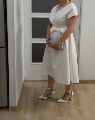 Vestido blanco con lazo