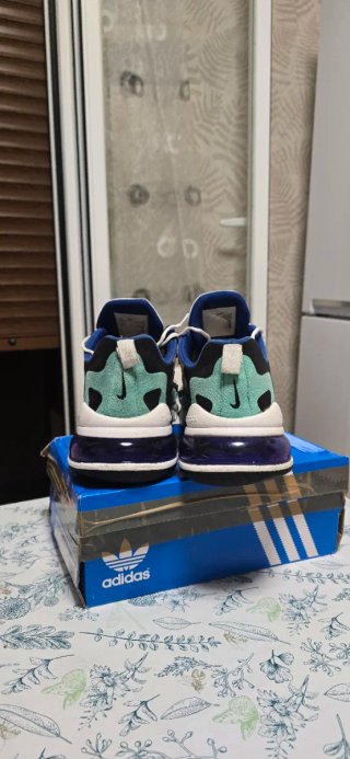 Zapatillas Nike Air Max 270 React Talla 42
