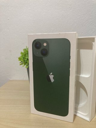 Caja iPhone 13 Verde