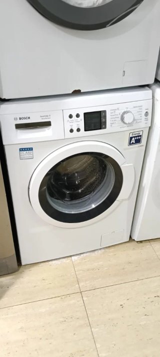 LAVADORA CARGA FRONTAL BOSCH 8 KG A+++