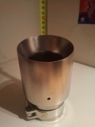 Cola de escape cromada