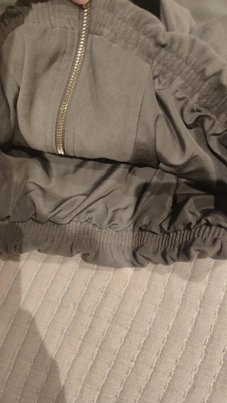 Chaqueta bomber verde oliva