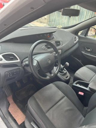 Renault Scenic 2013