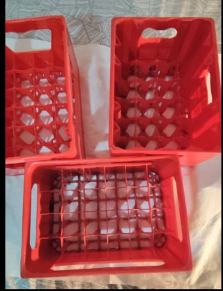 3 Cajas Bebidas Coca-Cola y Damm Rojas