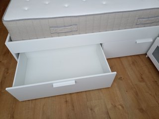Cama BRIMNES/LÖNSET y colchón VATNESTRÖM