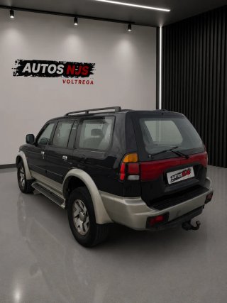 Mitsubishi Montero 2003