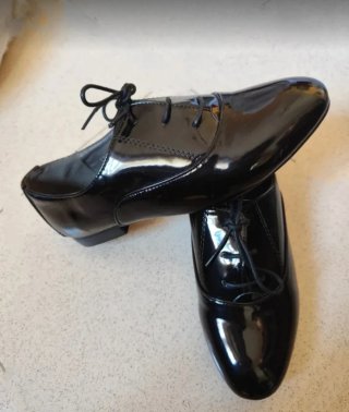 Zapatos de charol negros para mujer