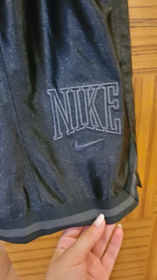 Pantalón corto deportivo Nike brillante negro