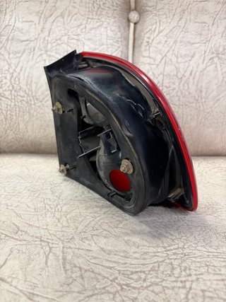 Piloto trasero izquierdo Seat Toledo