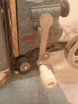 ANTIGUO PROYECTOR AÑOS 50 / JEFE SUPER 9,5