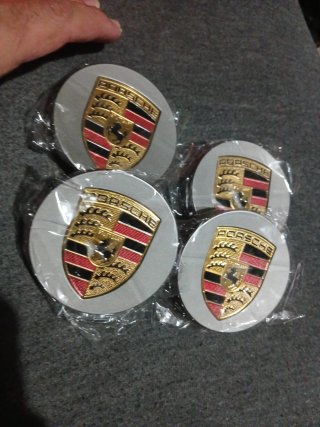 4 Tapacubos Porsche gris plata y logo oro
