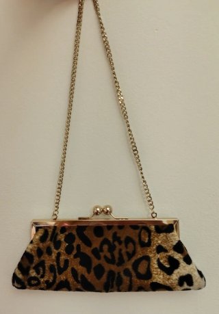 Pochette leopardata con strass