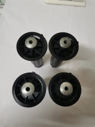 Patas regulables mueble cocina (4 uds)