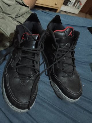 Zapatillas Nike Air Jordan Negras Rojas