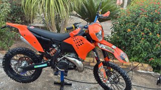 KTM Enduro/Motocross Naranja y Negra