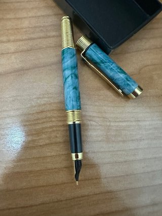 Pluma estilográfica Peruzzo C. con estuche