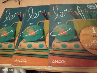 Libros tres trimestres lengus y  literatura