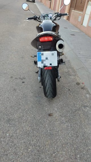 Honda Hornet 600 CBF Negra