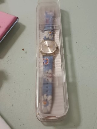 Reloj Swatch Transparente Flores