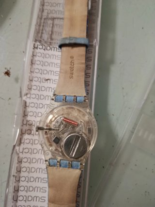Reloj Swatch Transparente Flores