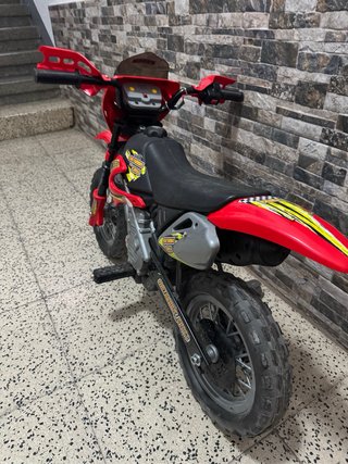 Moto Eléctrica Infantil Feber Roja