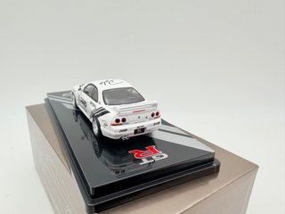 INNO 1:64 Nissan GTR R33 x DLPS