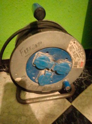 Juego de llaves, destornilladores y rosco Tayg